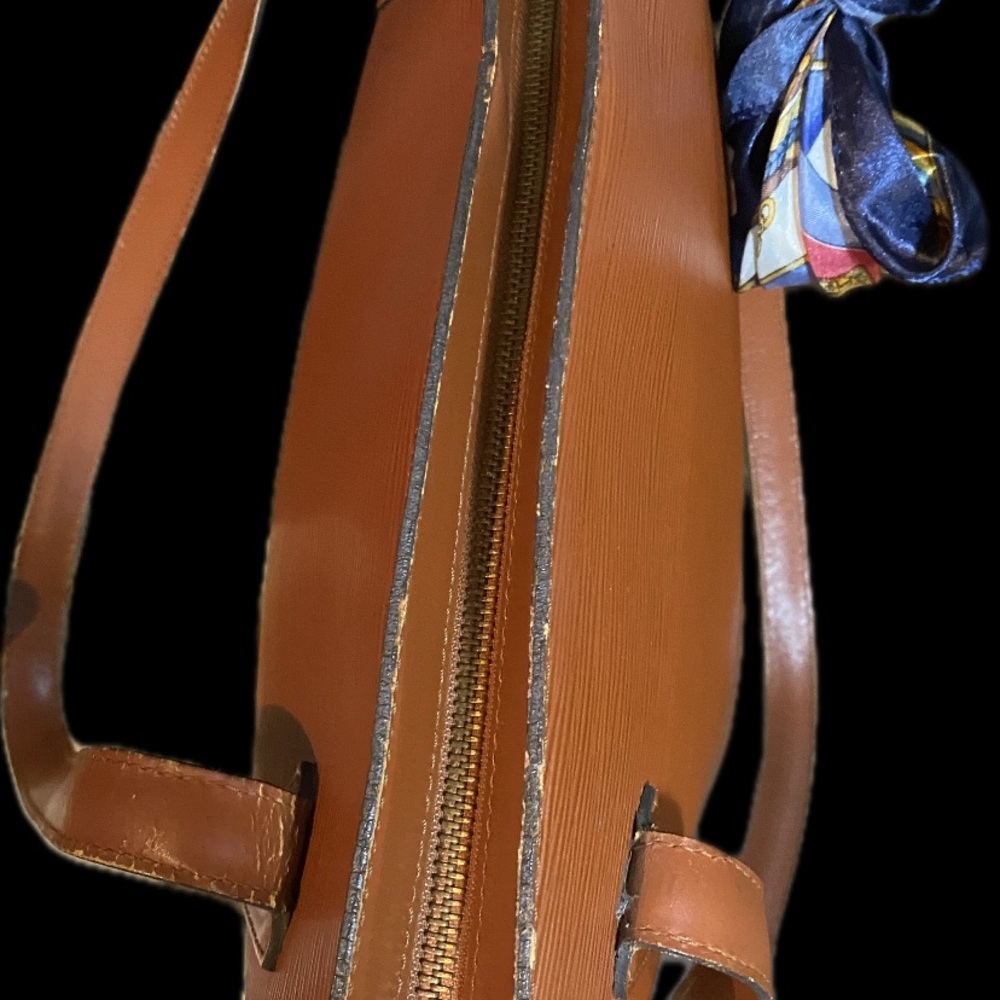 Louis Vuitton Saint Jacques Epi Leather Bag Made in France - Picture 14 of 15